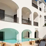 호텔 Certosa Boutique 5*