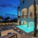 호텔 Certosa Boutique 5*