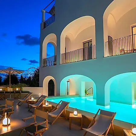 Ξενοδοχείο Certosa Boutique 5*