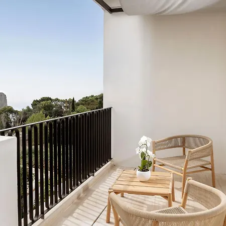 Certosa Boutique فندق 5*