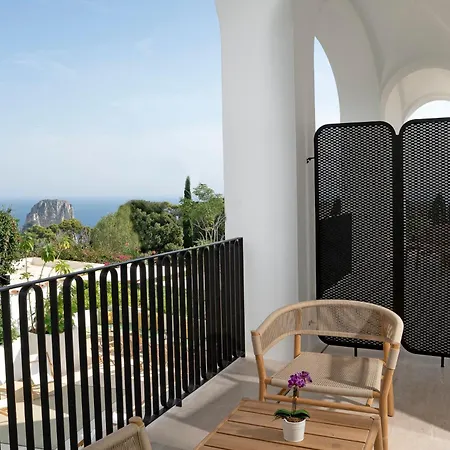 Certosa Boutique 5* קאפרי