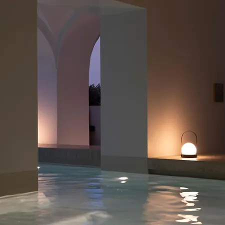 מלון Certosa Boutique 5*